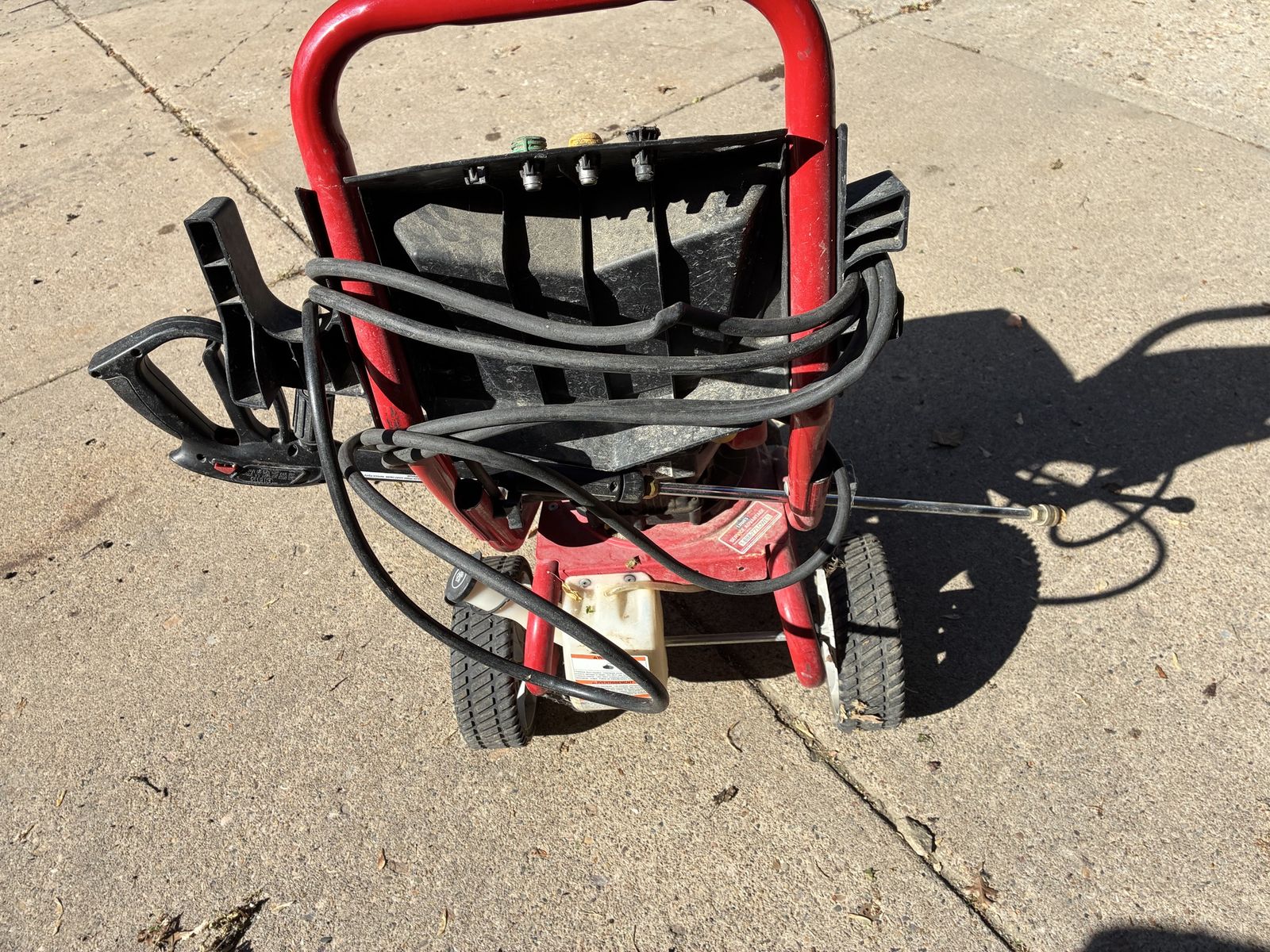 Troy-Bilt 3000 PSI 2.7 GPM Gas Pressure Washer Briggs & Stratton Engine
