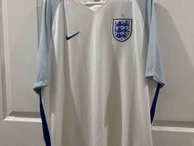 Nike White & Blue Striped England Soccer Jersey