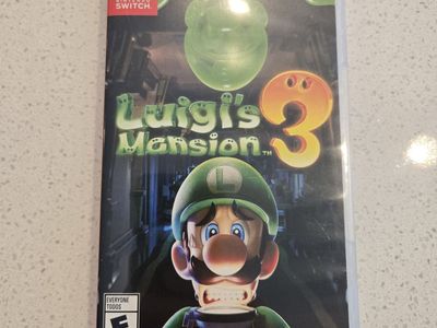 Nintendo Switch Luigi's Mansion 3 (Physical Game Cartridge & Case)
