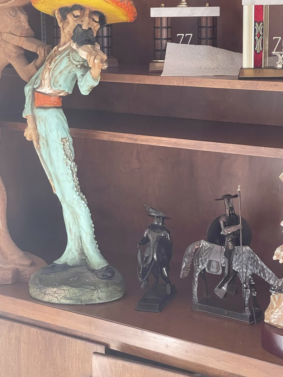 Main image 6