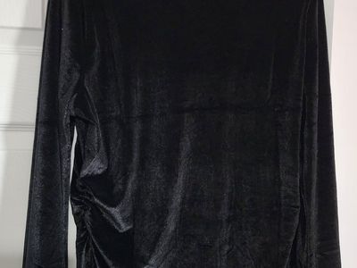 Women's L black long sleeve velvet crop top