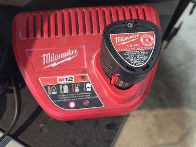 Milwaukee battery with charger