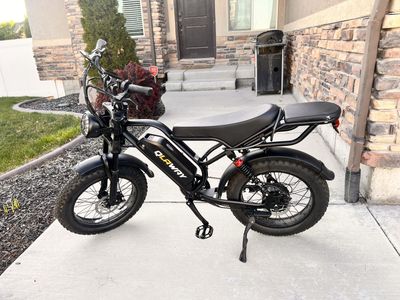 QLAWAY Fat Tire Electric Bike – Excellent Condition