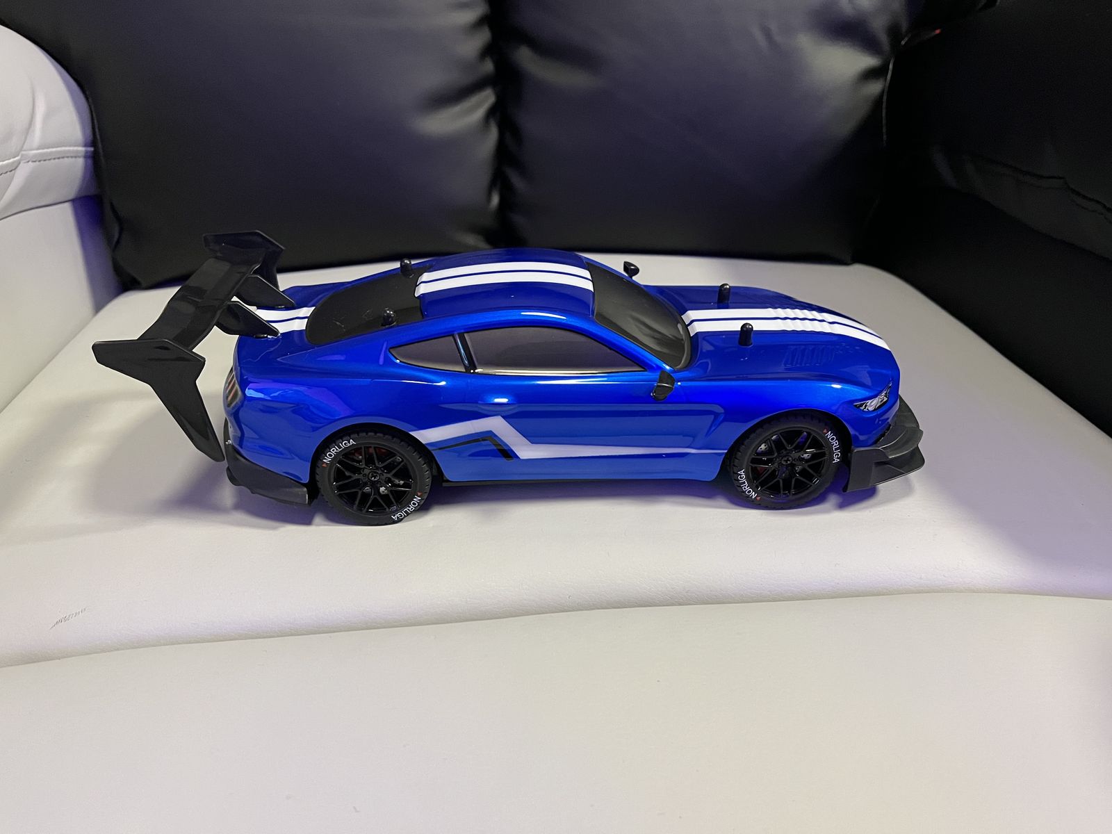 NEW RC FORD MUSTANG REMOTE CONTROL CAR