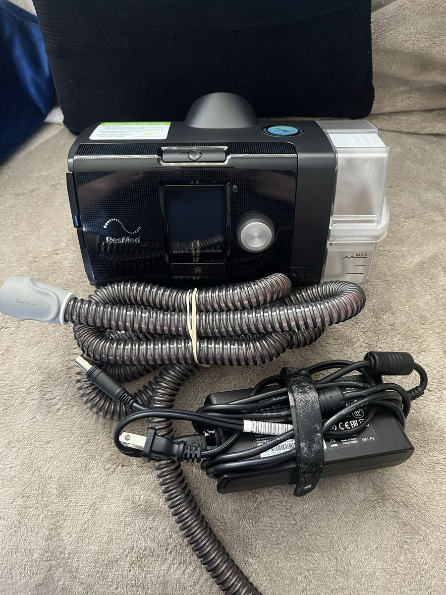 ResMed AirSense 10 AutoSet CPAP Machine with Humidifier & Hose