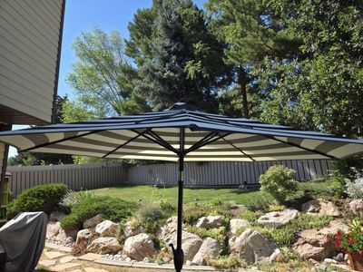 Better Homes & Gardens 9' Patio Umbrella Canopy & Upper Frame – Black/White Stripe