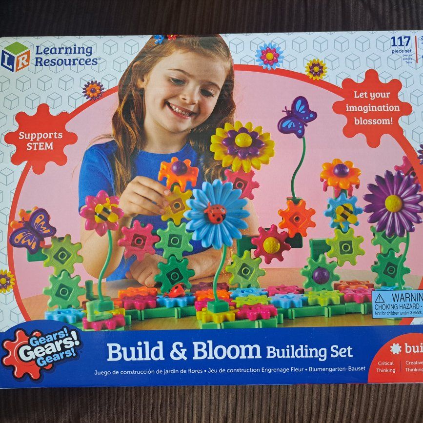 Build and Bloom gear set