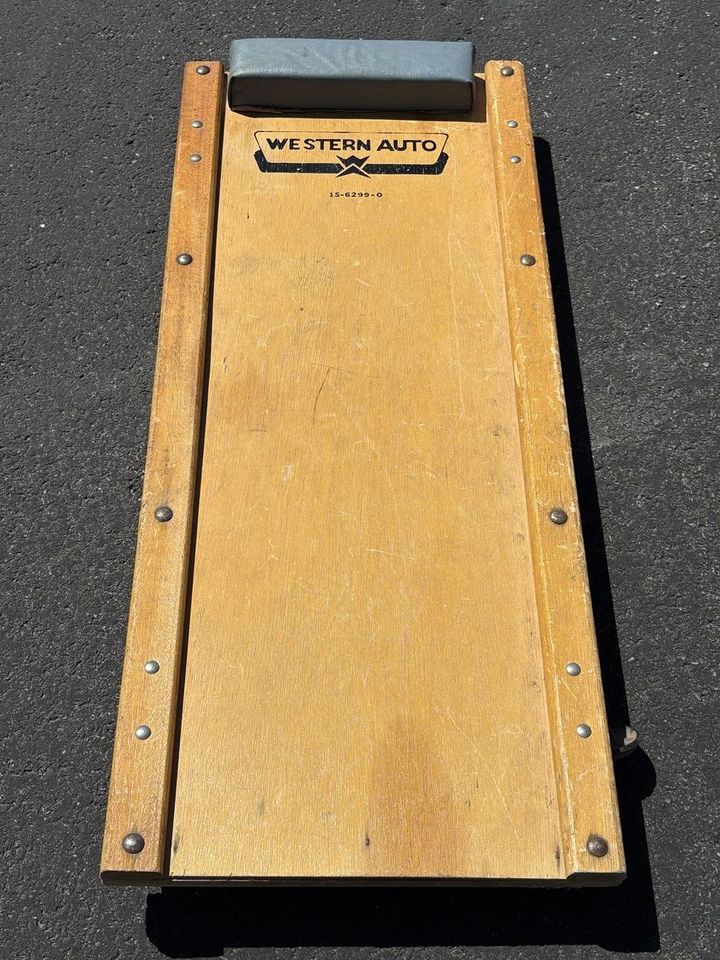Main image 6
