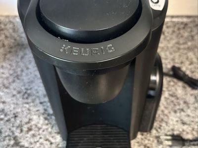 Keurig K-Latte K36 Coffee Maker (No Frother) + Starbucks K-Cups