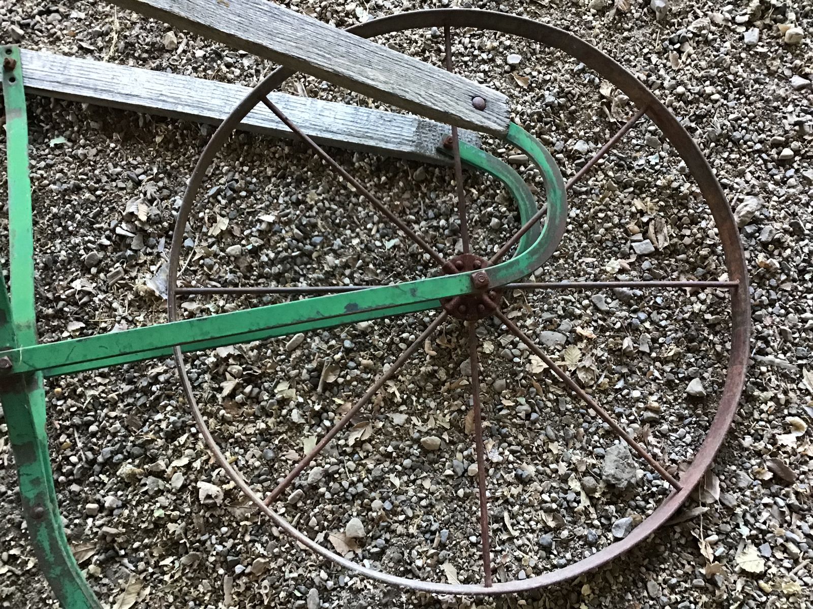 Main image 4