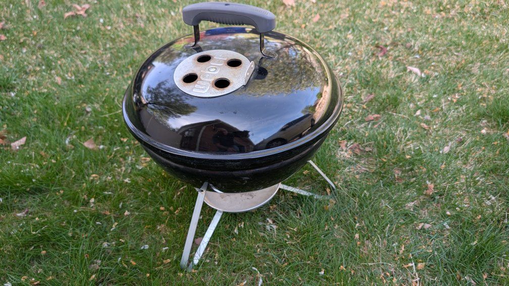 Weber Smokey Joe 14 inch Portable Charcoal grill