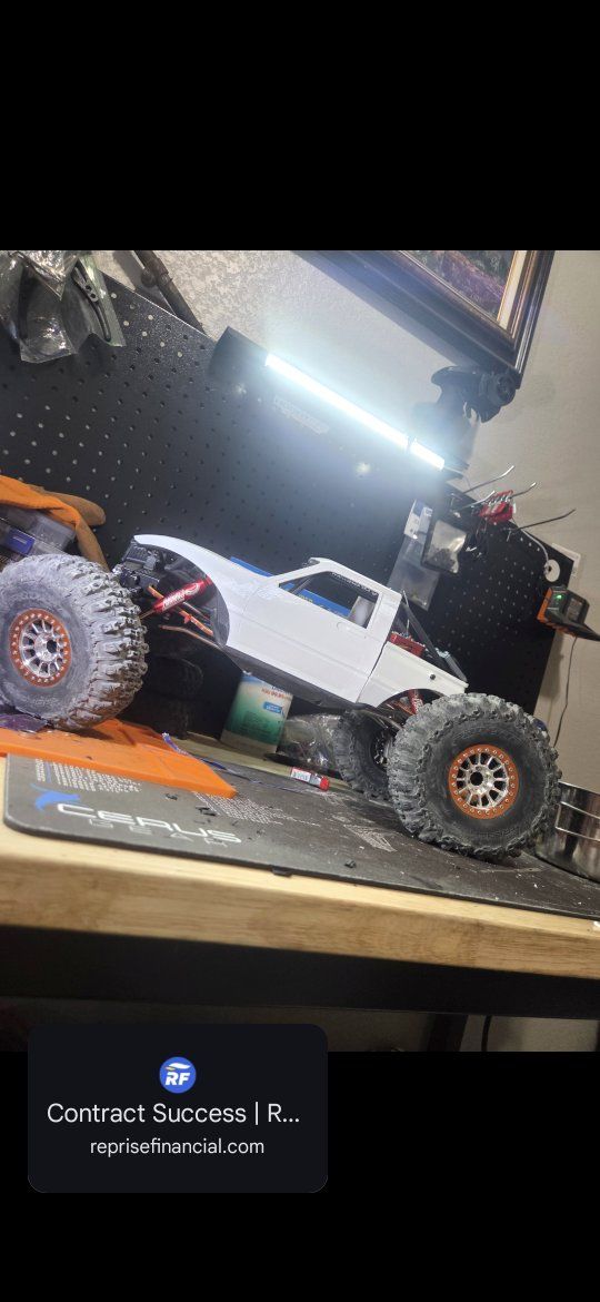 RC rock crawler