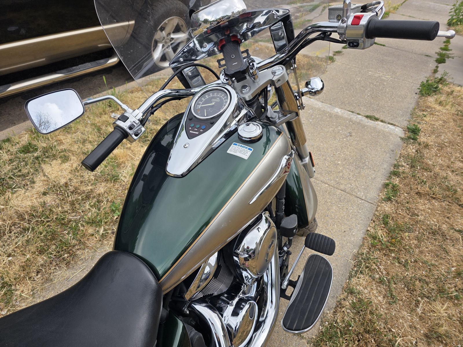 Main image 6