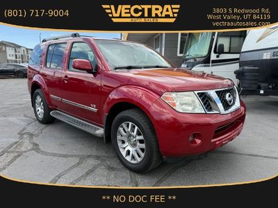 2009 Nissan Pathfinder LE V8