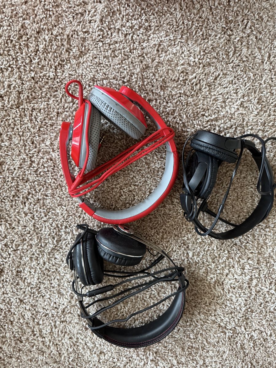 Headphones assorted. Good used condition 