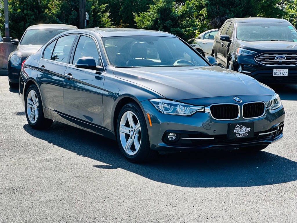2017 BMW 3 Series 330i xDrive