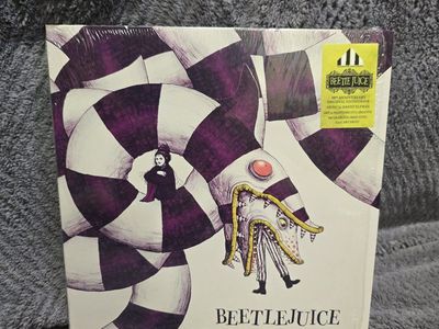 It’s Showtime! Beetlejuice 30th Anniversary Deluxe Vinyl