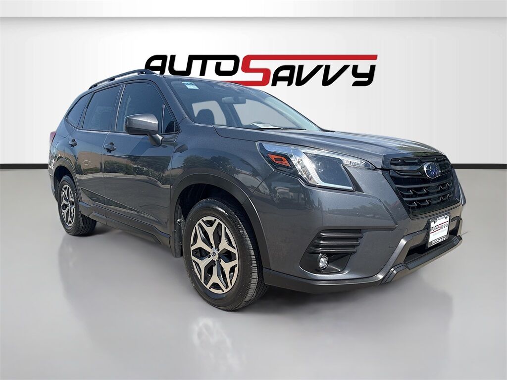 2024 SUBARU FORESTER Premium