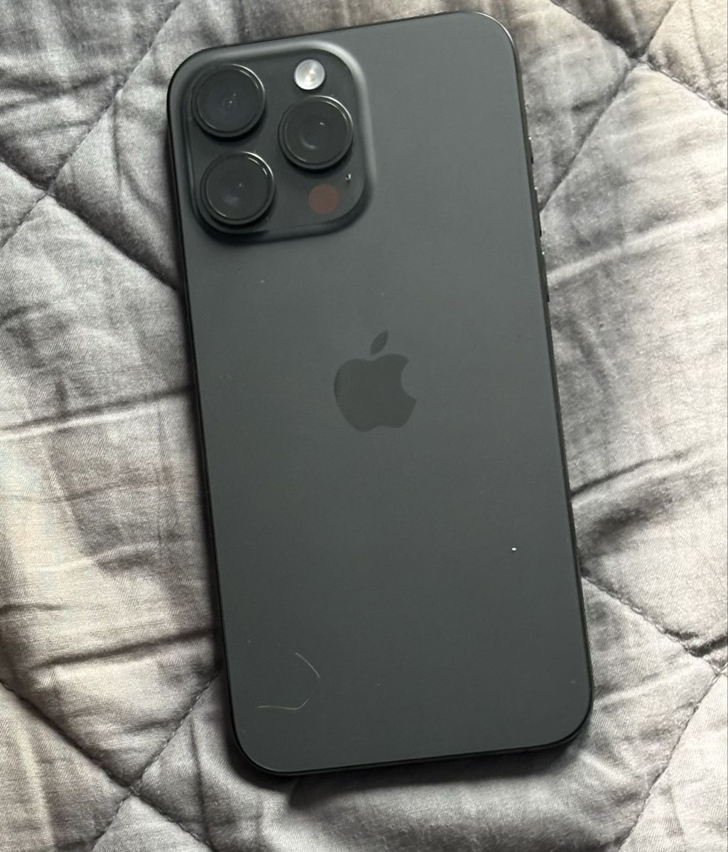 Apple iPhone 15 Pro Max 256GB - Unlocked, Great Condition