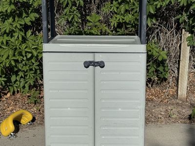 Outdoor Storage Cabinet / Patio Organizer
