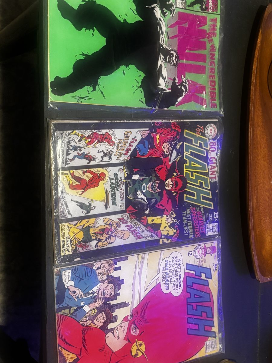 Vintage Comic Books Lot - The Incredible Hulk #377 and The Flash