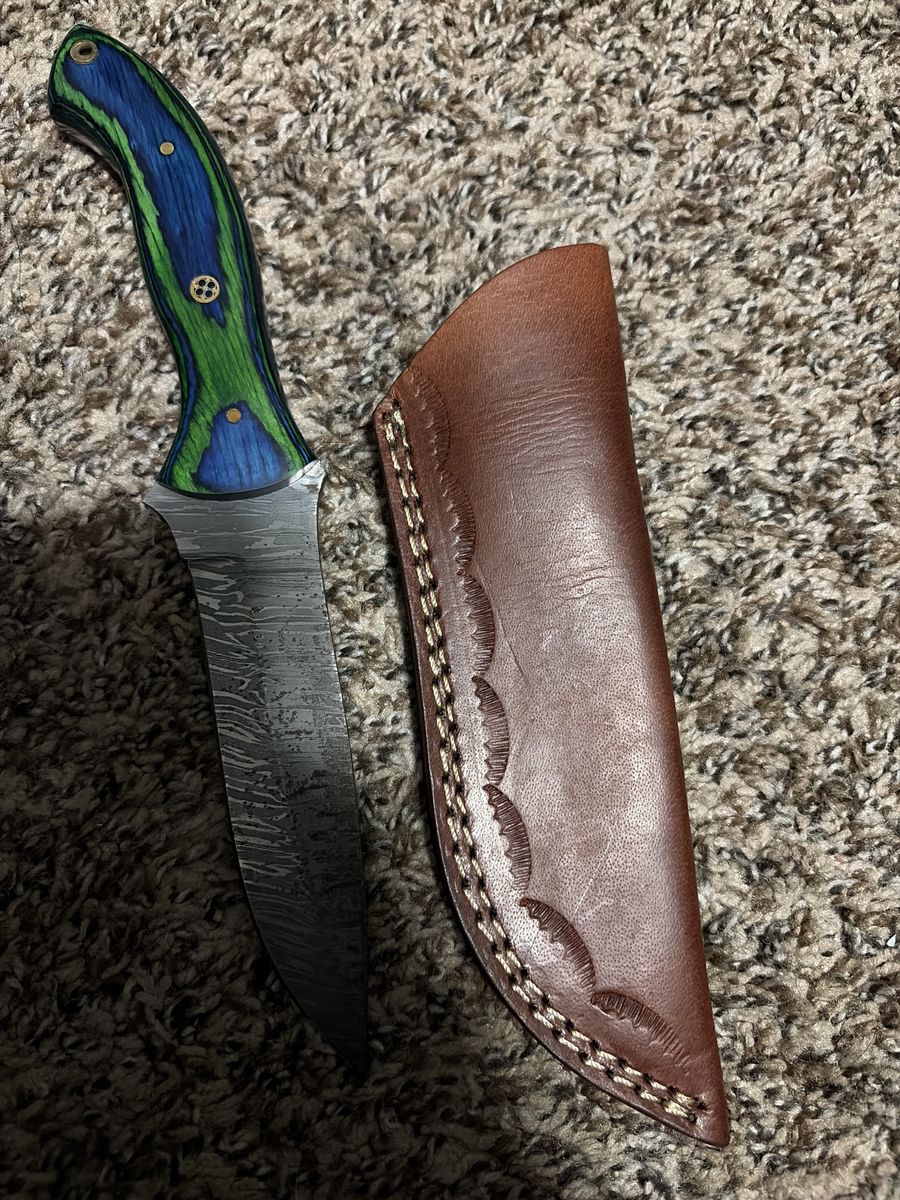 Damascus Steel Hunting Knife w/ Green & Blue Wood Handle & Leather Sheath