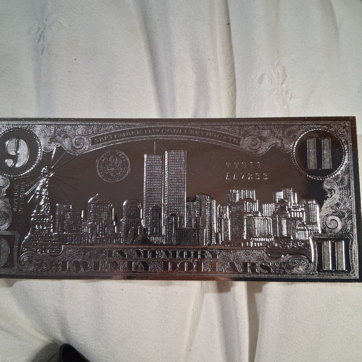 Republic of Liberia September 11th In Memory Twenty Dollars Silver Tone Coin Certificate Collectible