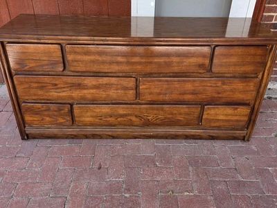 8 Drawer Dresser