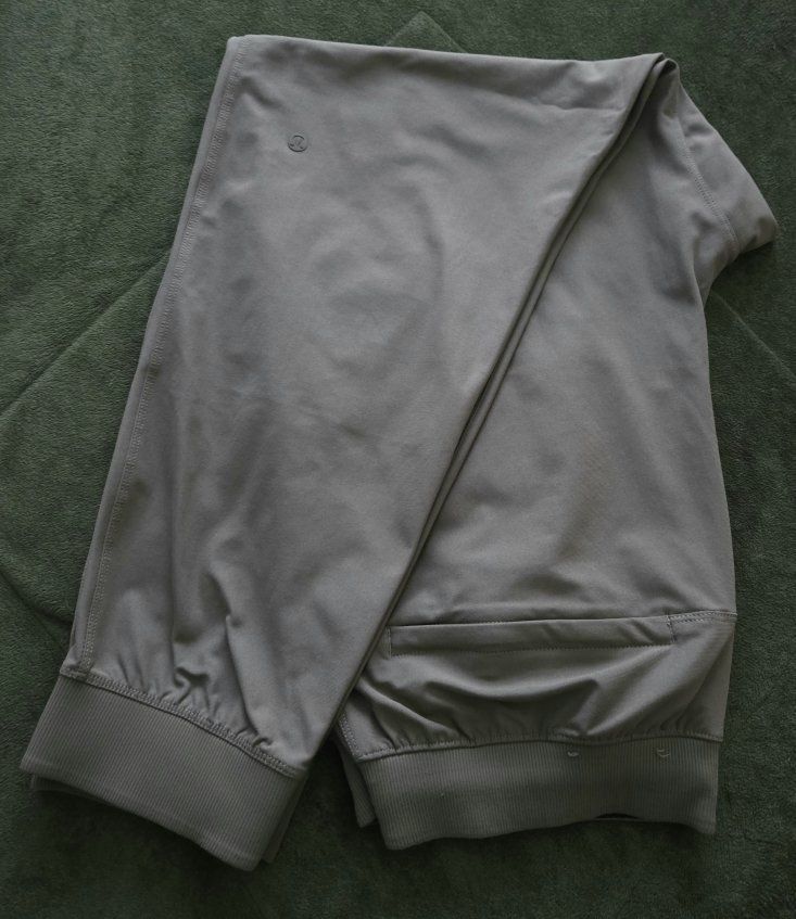 Main image 7