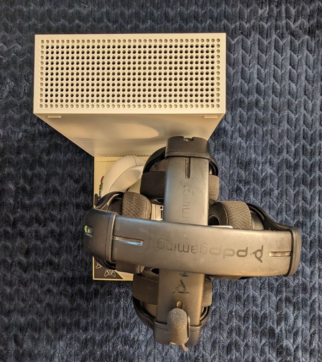 Main image 6