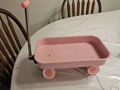Child's toy wagon