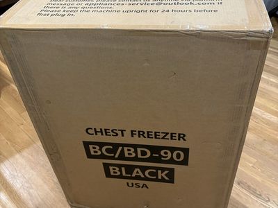 ️ Brand New 3.5 Cu. Ft. Chest Freezer – Still in Box! ️