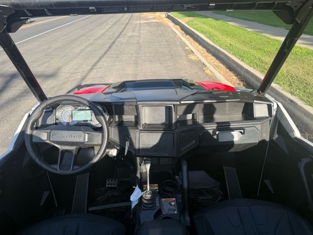 2025 Polaris® General 4 1000 Sport