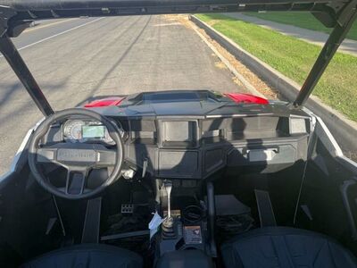 2025 Polaris® General 4 1000 Sport