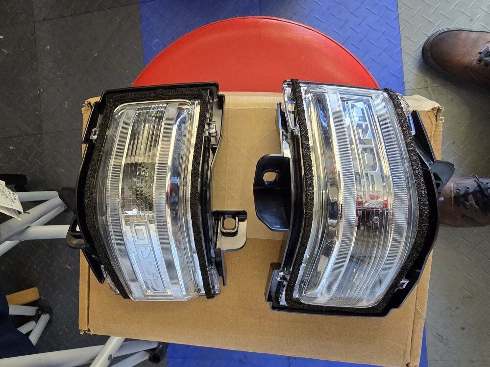 mirror turn signal lights