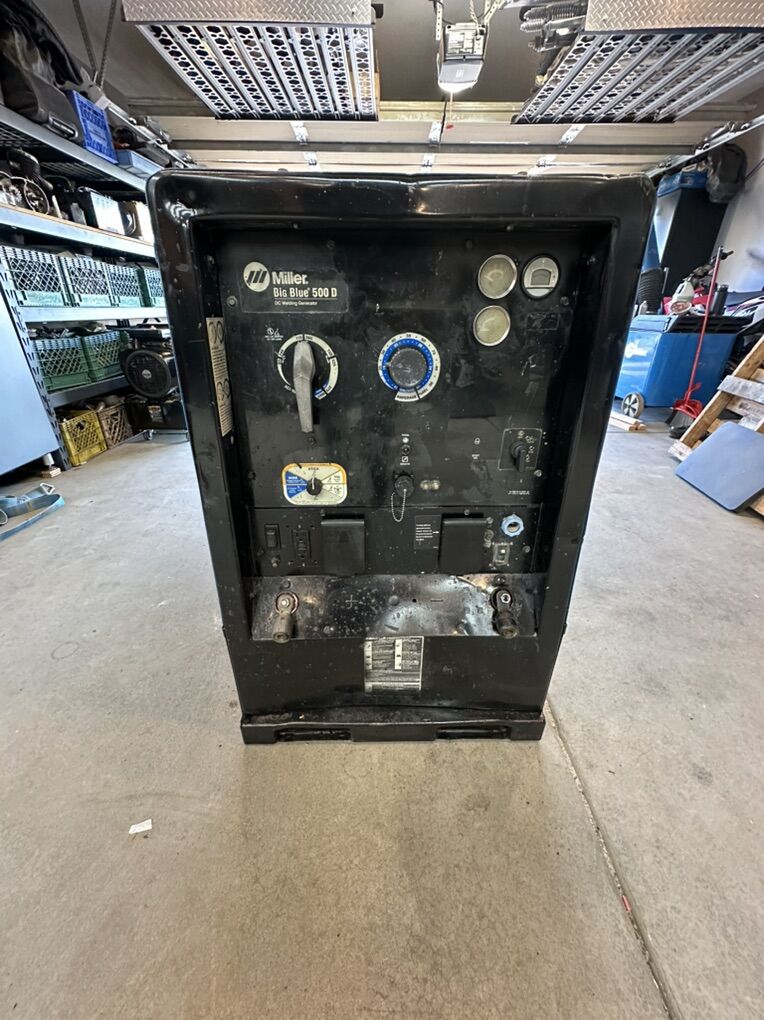 Miller Electric Big Blue 500D Welder
