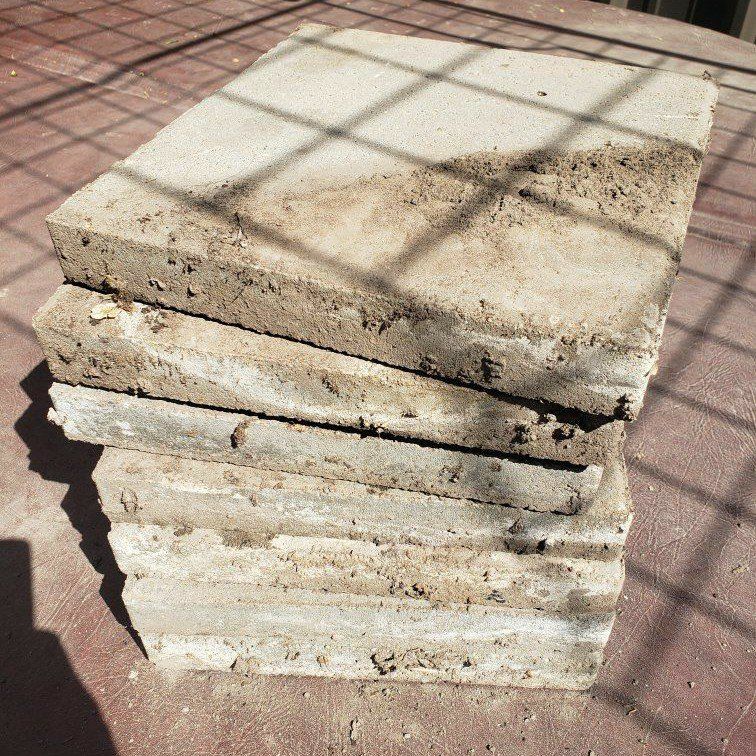1'x1' concrete step stone