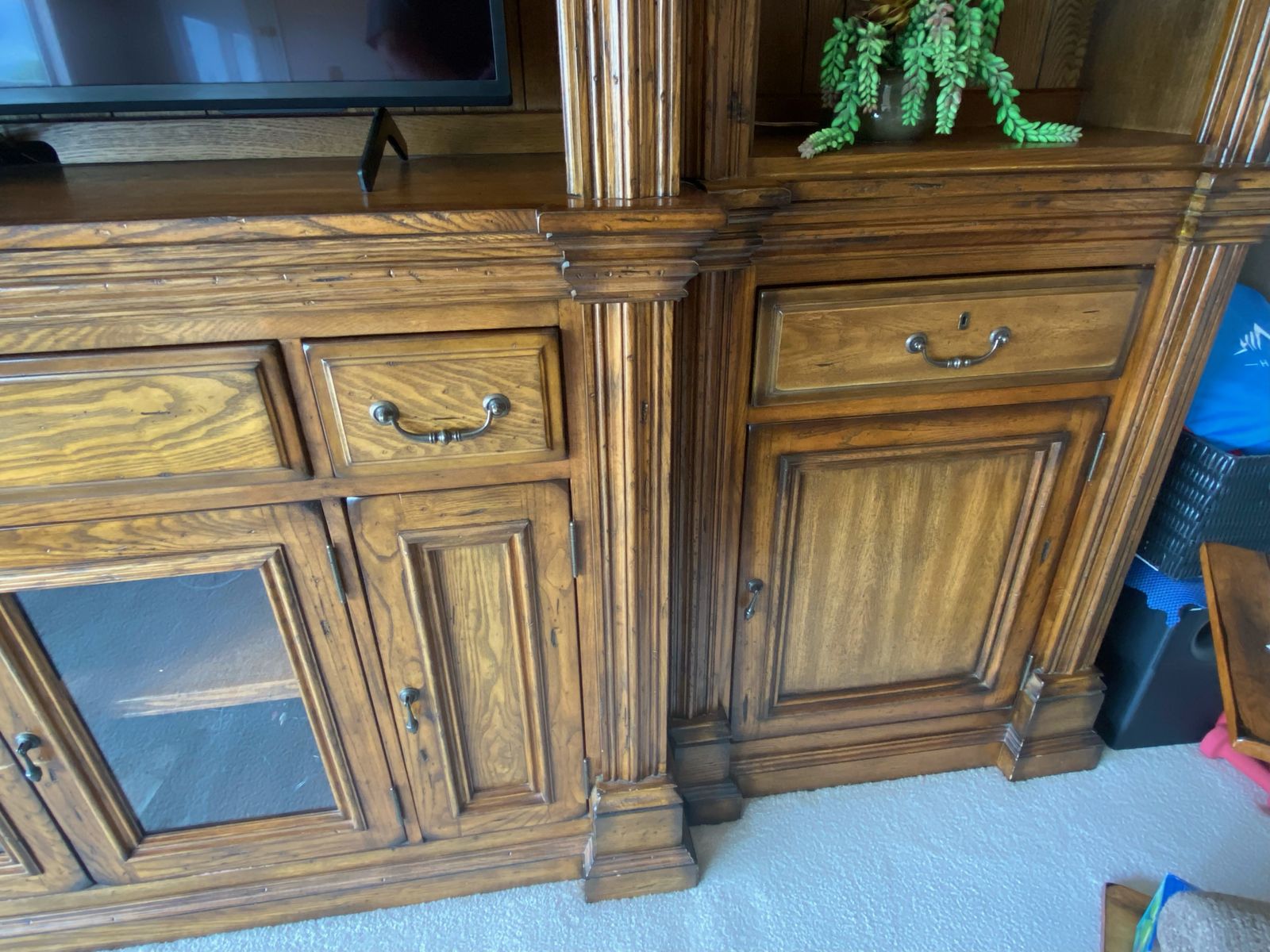 Main image 3