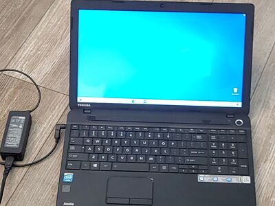 Toshiba Satellite C55-A 5105 Laptop Windows 10 HD TrueBrite Display HDMI USB 3 DVD-RW