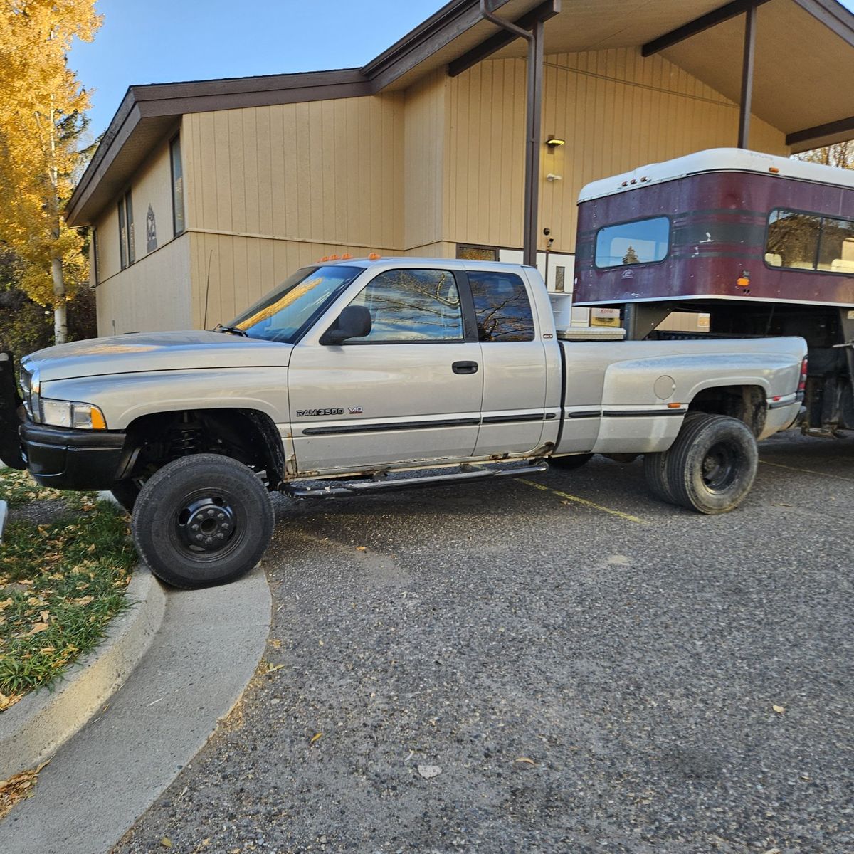 98 ram 3500 auto v10