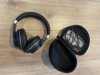 Noise Canceling Headset