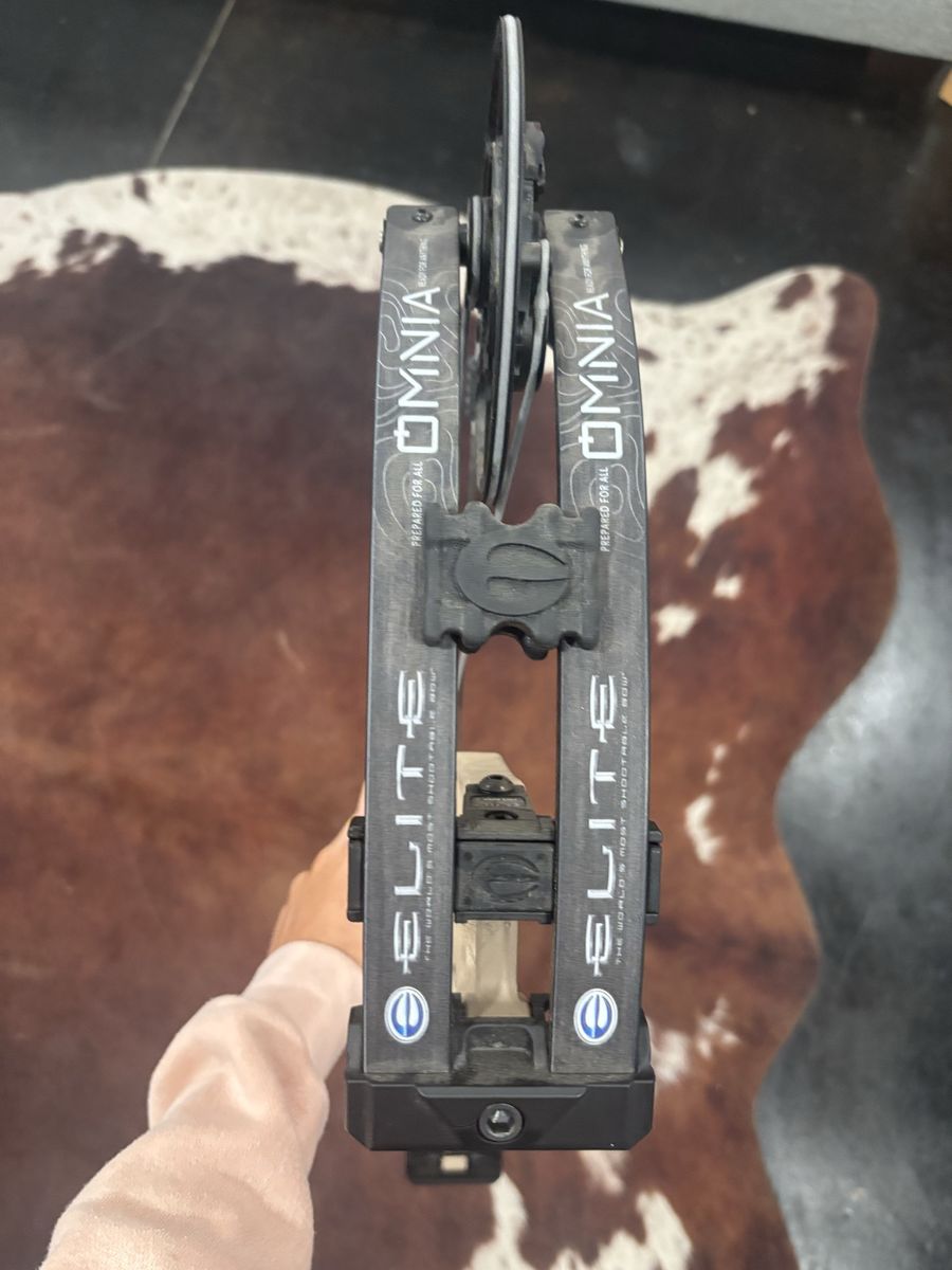Omnia Elite Bow