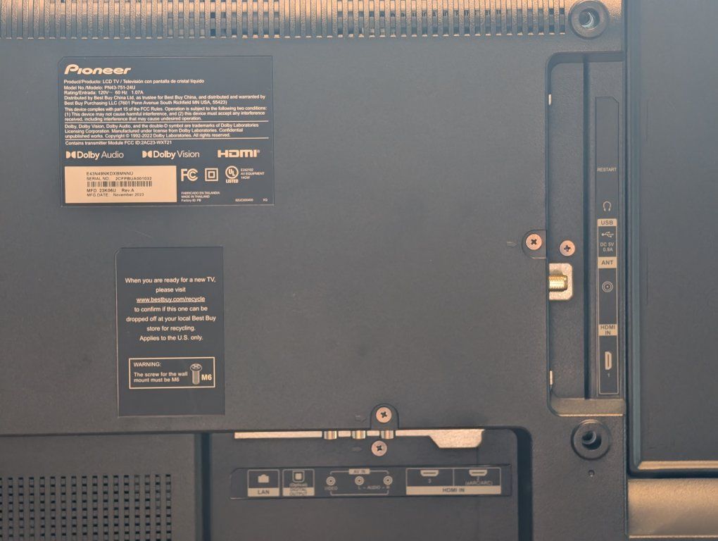 Main image 3