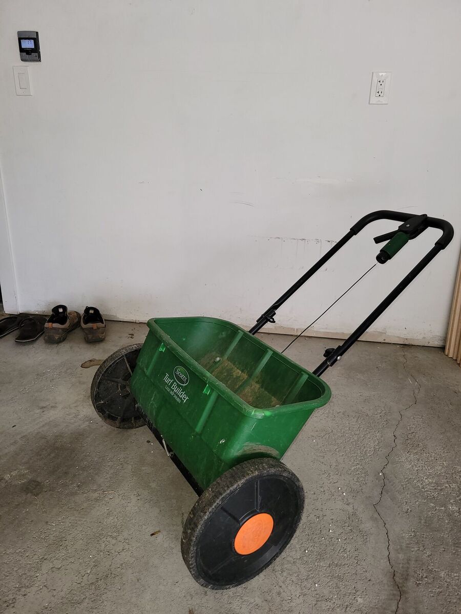 Scotts drop spreader