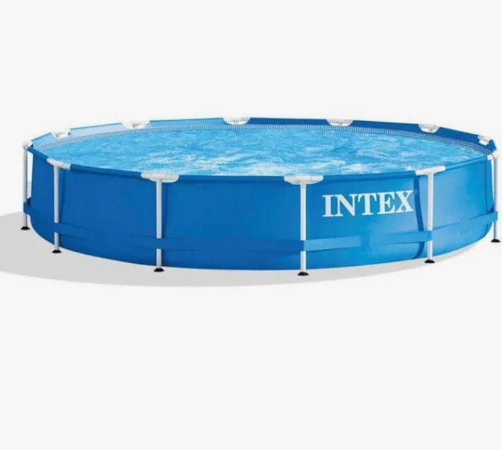 Above ground pool