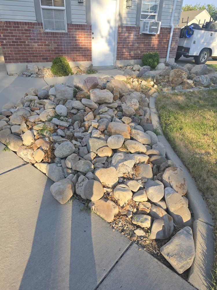 Large Landscaping Boulder - Natural Rock for Garden or Yard Decoration