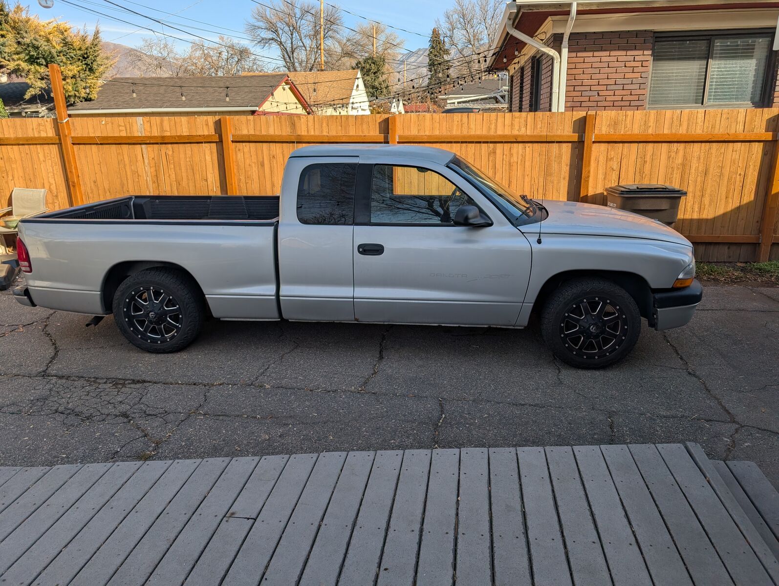 2001 Dodge Dakota STL 2.5L - Low Rider Truck