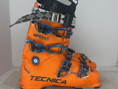 Tecnica Mach 1 LV 130 *With Intuition Liners*
