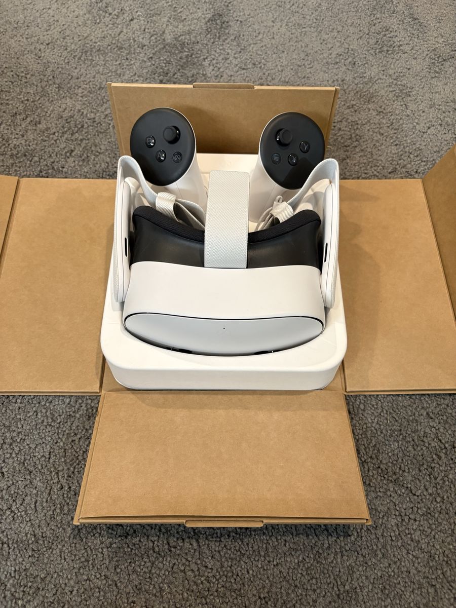 Meta Quest 3S 128GB VR Headset – Gorilla Tag Cardboard Monkenaut Bundle Amazon Exclusive Horizon+