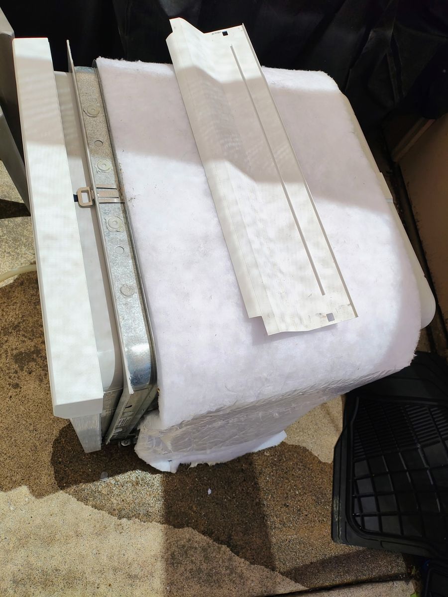 Main image 3